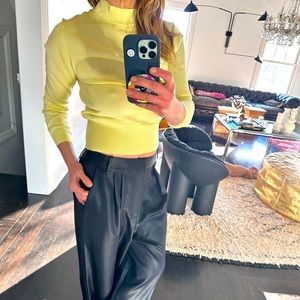 TIBI pale yellow viscose crop sweater pullover top. medium. Perfect condition